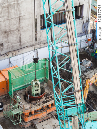 東京板橋・マンション新築工事の縦穴掘削機 東京板橋・マンション新築工事の縦穴掘削機 82057743