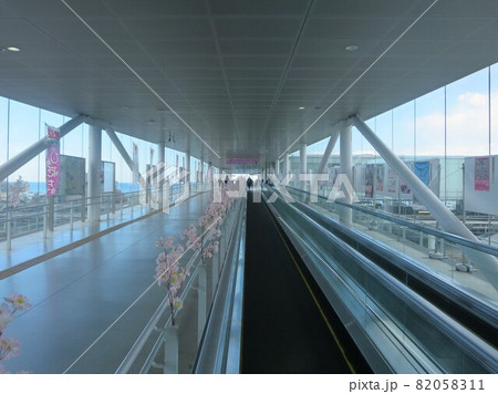 日立駅 西口通路 82058311