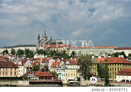 チェコ共和国　千塔の街プラハ　世界文化遺産 82058751