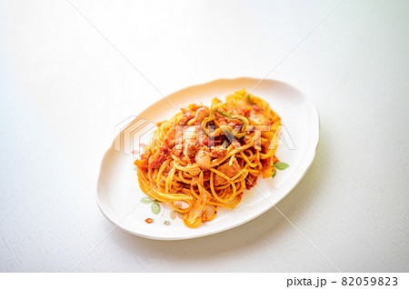 昭和懐かしいナポリタンスパゲッティ 昭和懐かしいナポリタンスパゲッティ 82059823