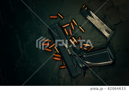 Automatic firearms with bullets. Automatic firearms with bullets. 82064633