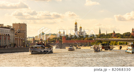 Panorama of Moskva River and Kremlin in Moscow, Russia Panorama of Moskva River and Kremlin in Moscow, Russia 82068330