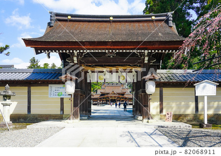 多賀大社（滋賀県多賀町）御神門 82068911