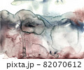 赤と青の抽象的な水彩テクスチャの背景 82070612