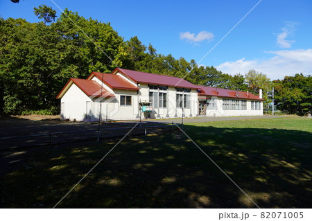 石狩町立美登位小学校（廃校） 82071005
