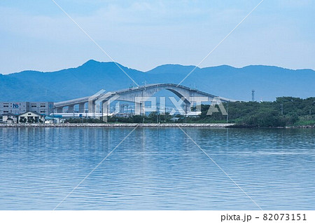 江島大橋、べた踏み坂を横から 82073151