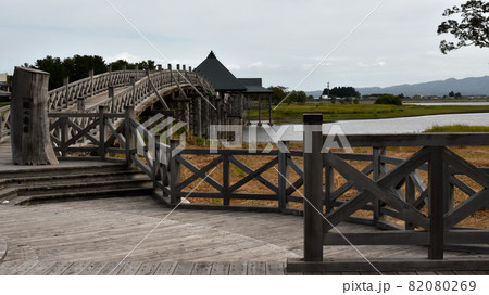 日本一の木造三連太鼓橋、鶴の舞橋 82080269