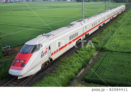山形新幹線を走るEast-i 82084411