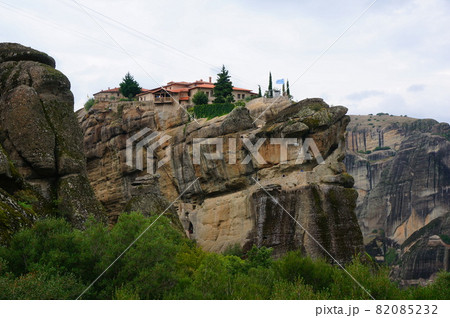 世界複合遺産メテオラ修道院群の絶景 82085232