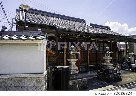 彦根市街　花しょうぶ通り商店街　鎮守堂　滋賀県彦根市 82086824