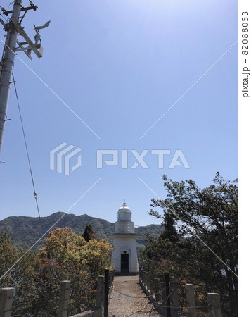 《うさぎの島(大久野島)灯台と青空と木々の風景》(広島県 竹原市) 《うさぎの島(大久野島)灯台と青空と木々の風景》(広島県 竹原市) 82088053