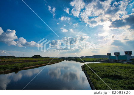 北浦川水門と大自然 82093320