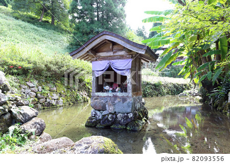 瓜割清水 一乗谷朝倉氏遺跡（福井県 福井市） 82093556