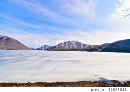 氷上ワカサギ釣り　カタツムリテント内 82093818