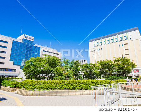 川崎市　新百合ヶ丘駅　南口 82101757