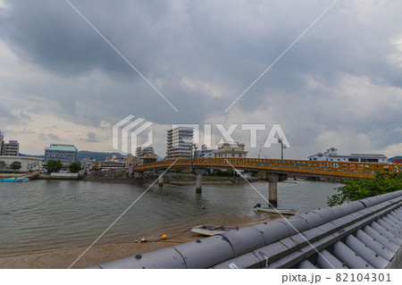 佐賀県唐津市の城内橋 82104301