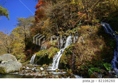 南八ヶ岳川俣川東沢の吐竜の滝 82106260
