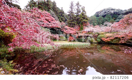 奈良の長岳寺の紅葉 奈良の長岳寺の紅葉 82117206