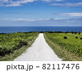 白い貝殻の道（北海道稚内市） 82117476