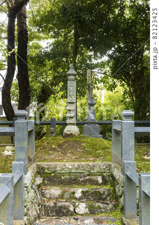 願成就院　北条時政墓所 82123425