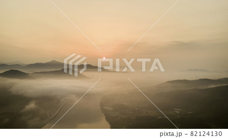 日の出 山 風景 82124130