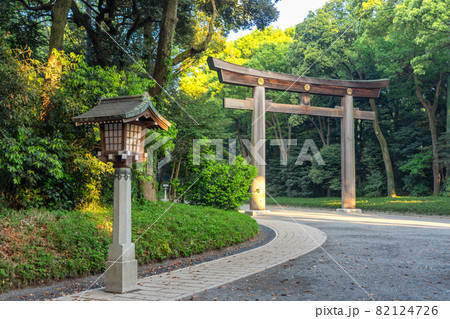 Torii gate leading to the Meiji Shrine complex, Meiji Jingu in Tokyo, Japan Torii gate leading to the Meiji Shrine complex, Meiji Jingu in Tokyo, Japan 82124726