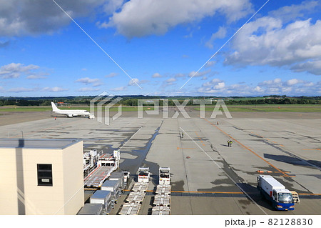 北海道、女満別空港の風景と空撮 82128830
