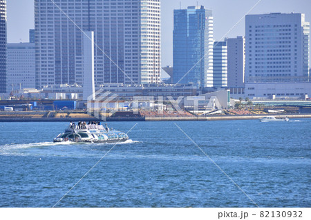 東京湾、日の出桟橋付近の風景 東京湾、日の出桟橋付近の風景 82130932