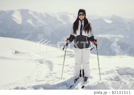 woman in ski resort in colorado woman in ski resort in colorado 82131311