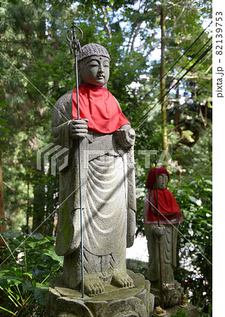 宝山寺 奥の院参道の地蔵尊 奈良県生駒市 宝山寺 奥の院参道の地蔵尊 奈良県生駒市 82139753