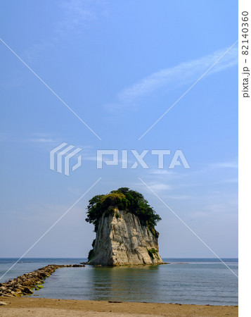 石川・珠洲・見附島（軍艦島） 82140360