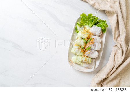 ( Kow Griep Pag Mor)Pork Steamed Rice Parcels 82143323