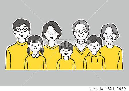笑顔で並ぶ3世代家族のイラストのイラスト素材