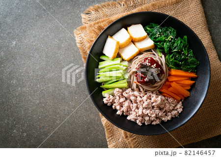 Korean spicy cold noodles Korean spicy cold noodles 82146457