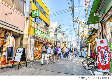 東京世田谷の都市風景 下北沢 東京世田谷の都市風景 下北沢 82154663