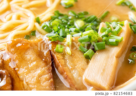味噌ラーメンのアップ。 味噌ラーメンのアップ。 82154683