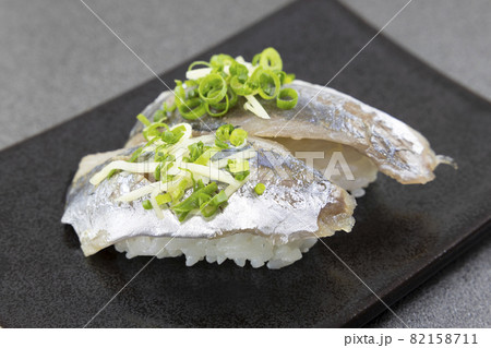 美味しいアジの握り鮨 美味しいアジの握り鮨 82158711