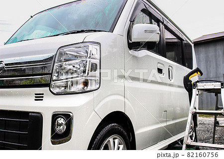 背が高い車の手洗い洗車 背が高い車の手洗い洗車 82160756