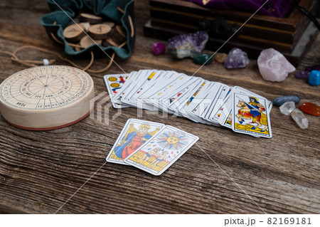 Fortune telling on tarot cards Fortune telling on tarot cards 82169181