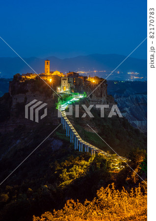 Night view of the village of Civita di Bagnoregio Night view of the village of Civita di Bagnoregio 82170783
