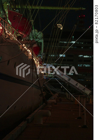 停泊中の船 停泊中の船 82170803