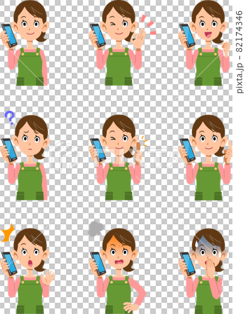 携帯電話で会話しているエプロンをつけた主婦の9種類の仕草と表情 82174346