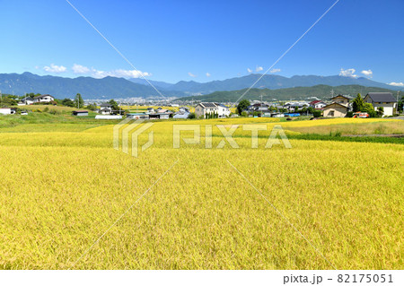 塩田平より上田駅、太郎山、浅間山方面を望む(長野県上田市)【2021.9】 82175051