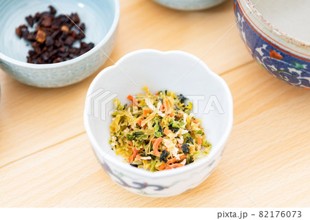味噌玉を作るときに使う色々な食材 味噌玉を作るときに使う色々な食材 82176073