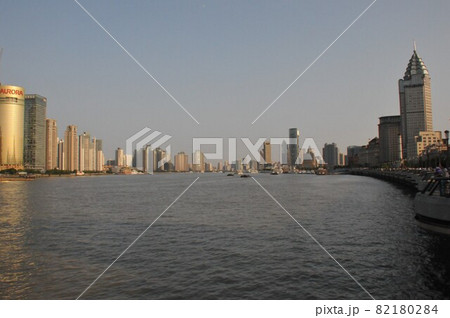 上海、外灘(ワイタン)、黄浦江 上海、外灘(ワイタン)、黄浦江 82180284