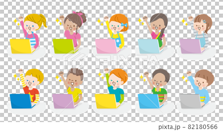 笑顔でパソコンを操作する世界各国の子供達のイラスト 82180566