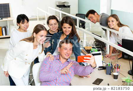 Group portrait of male and female managers Group portrait of male and female managers 82183750
