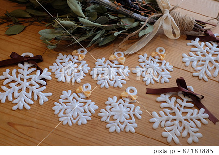 Snowflake ornament and eucalyptus swag made - Stock Photo [82183885] -  PIXTA