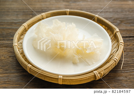 中華食材　白キクラゲ 82184597