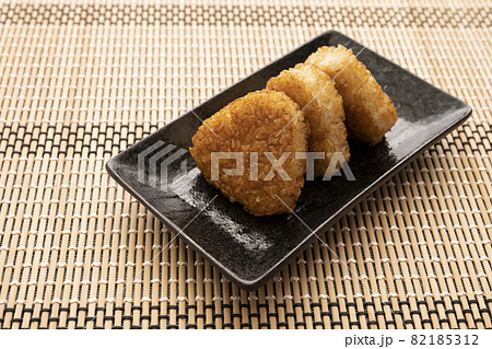 焼きおにぎり 焼きおにぎり 82185312